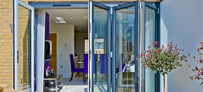 Commercial Door Glass Repair in Orleans, ON