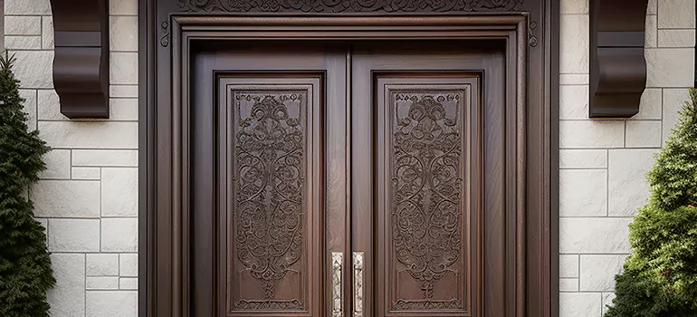 Front Door Moulding in Convent Glen, ON